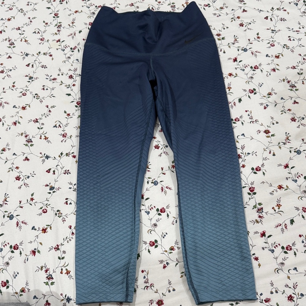 Nike Crop Leggings